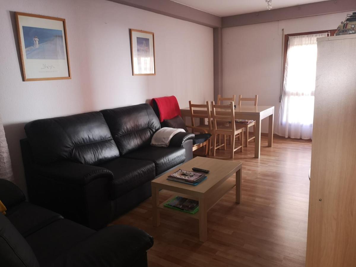 Lc Jacetania Pirineos Apartman Jaca Kültér fotó